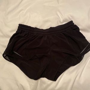 Lululemon hotty hot short
